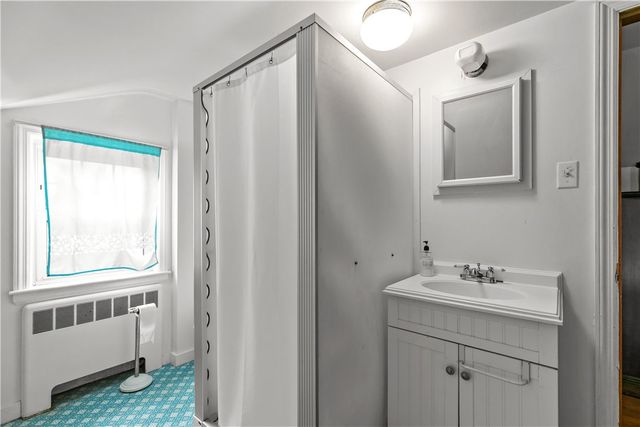 2 Cliff Avenue, Newport, RI 02840