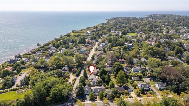 2 Cliff Avenue, Newport, RI 02840