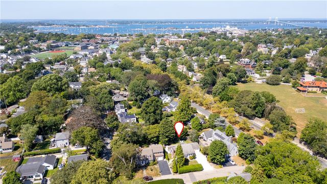 2 Cliff Avenue, Newport, RI 02840