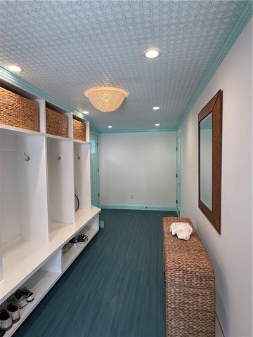 2 Cliff Avenue, Newport, RI 02840