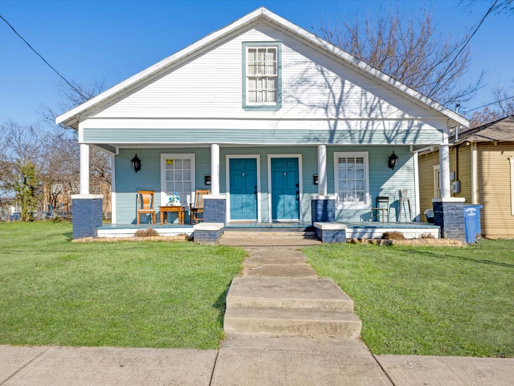 222 N Cliff Street, Dallas, TX 75203