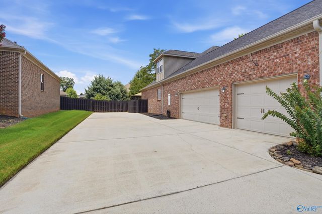 10 Green Creek Road, Madison, AL 35756