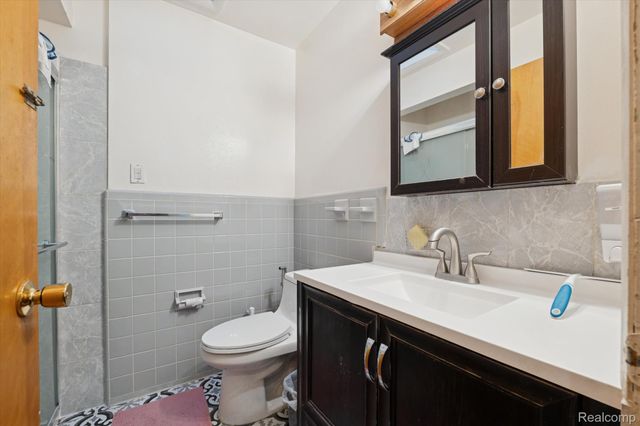 24245 Patricia Avenue, Warren, MI 48091