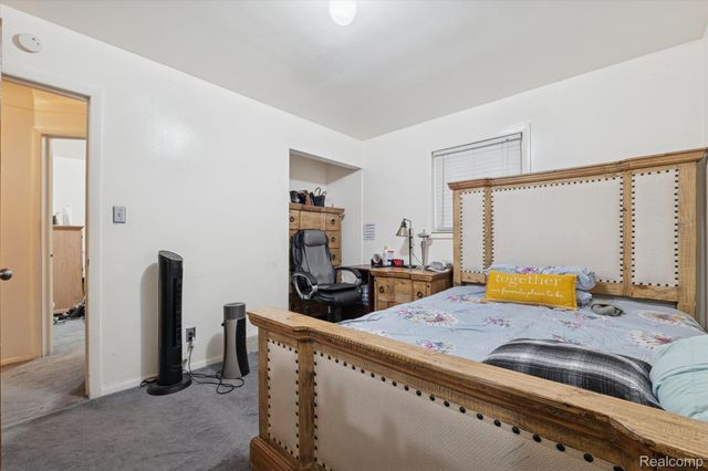 24245 Patricia Avenue, Warren, MI 48091