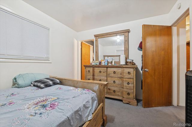 24245 Patricia Avenue, Warren, MI 48091