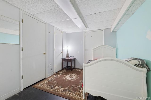 24245 Patricia Avenue, Warren, MI 48091