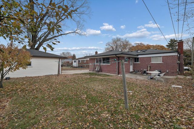 24245 Patricia Avenue, Warren, MI 48091