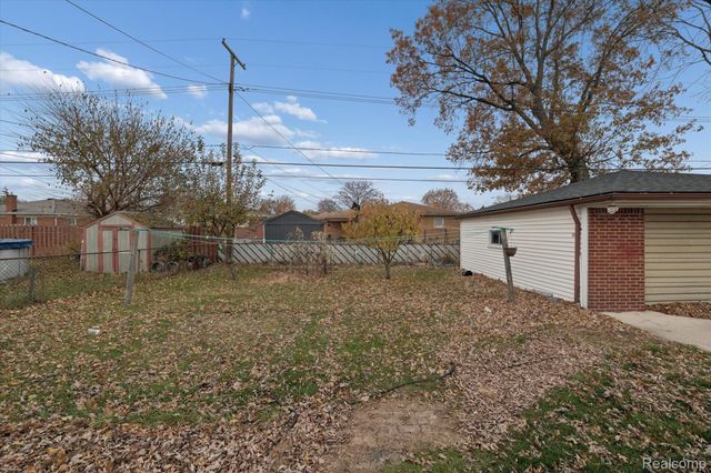 24245 Patricia Avenue, Warren, MI 48091