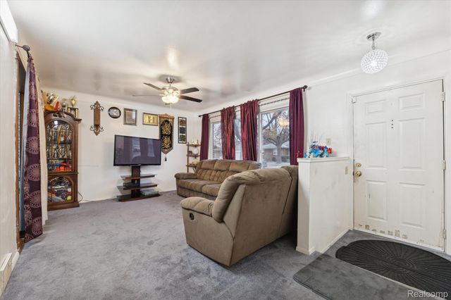 24245 Patricia Avenue, Warren, MI 48091