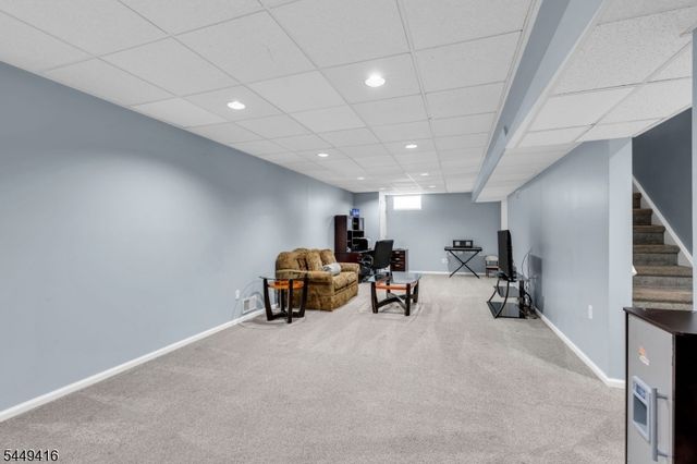 48 Plantation Rd, Readington Twp., NJ 08889