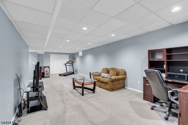 48 Plantation Rd, Readington Twp., NJ 08889