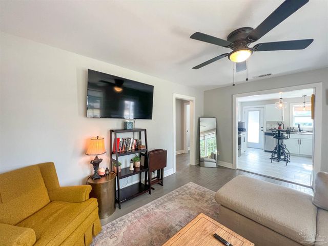 1315 Dexter Ave, Pensacola, FL 32507