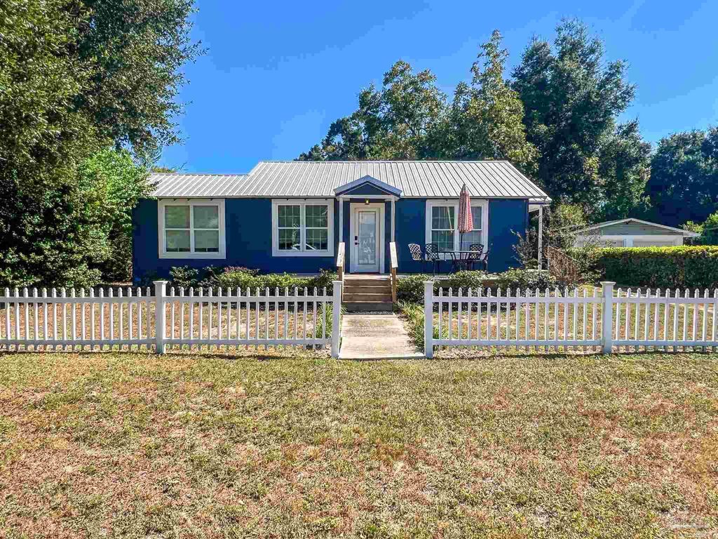 1315 Dexter Ave, Pensacola, FL 32507