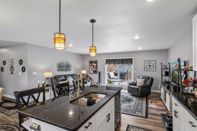 8595 Indahl Avenue S, Cottage Grove, MN 55016