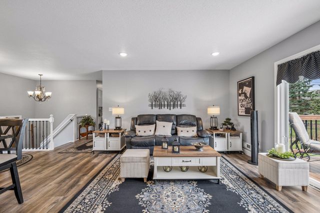 8595 Indahl Avenue S, Cottage Grove, MN 55016