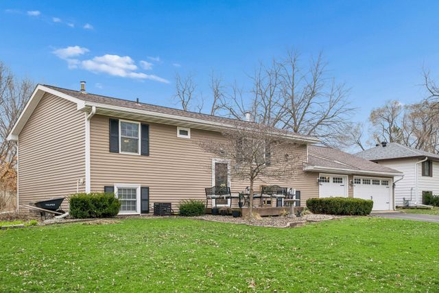 8595 Indahl Avenue S, Cottage Grove, MN 55016