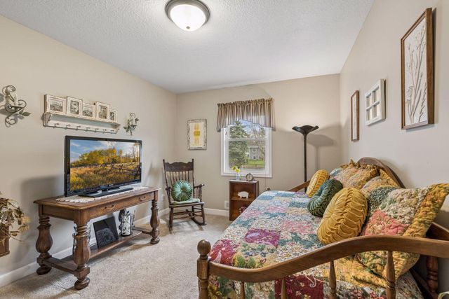 8595 Indahl Avenue S, Cottage Grove, MN 55016