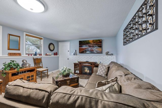 8595 Indahl Avenue S, Cottage Grove, MN 55016