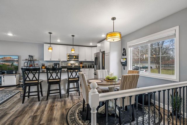 8595 Indahl Avenue S, Cottage Grove, MN 55016