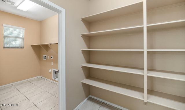 5833 W HIDALGO Avenue, Laveen, AZ 85339