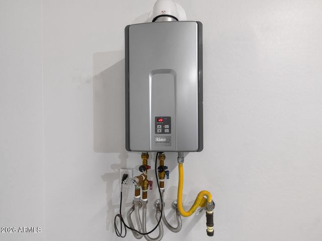 5833 W HIDALGO Avenue, Laveen, AZ 85339