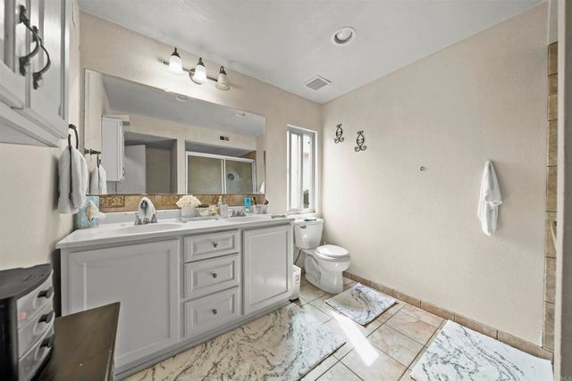 302 Travelodge Drive, El Cajon, CA 92020