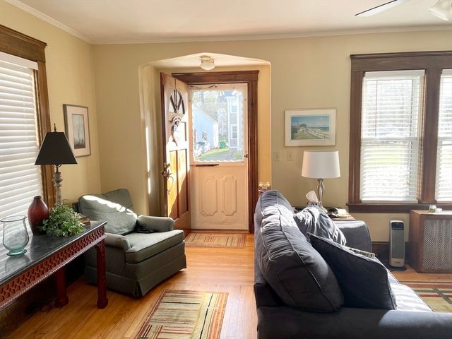 131 Cottage Street 131, Norwood, MA 02062