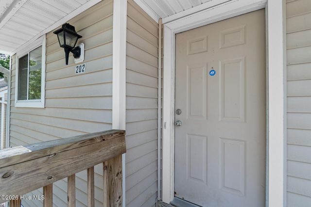 406 Forest Park Road 202, Wilmington, NC 28409
