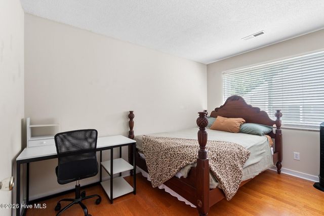 406 Forest Park Road 202, Wilmington, NC 28409
