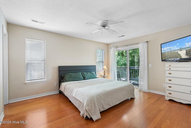 406 Forest Park Road 202, Wilmington, NC 28409
