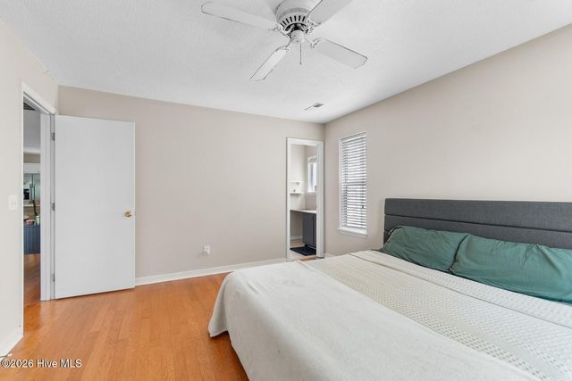 406 Forest Park Road 202, Wilmington, NC 28409