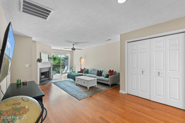 406 Forest Park Road 202, Wilmington, NC 28409