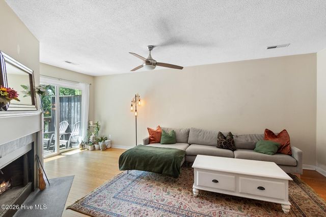 406 Forest Park Road 202, Wilmington, NC 28409