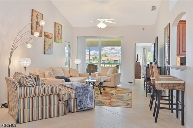 2600 Marshcreek LN 201, Naples, FL 34119