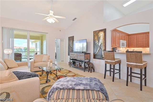 2600 Marshcreek LN 201, Naples, FL 34119