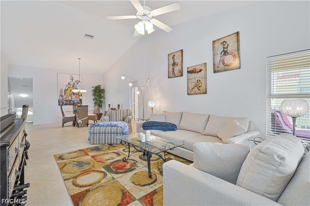 2600 Marshcreek LN 201, Naples, FL 34119