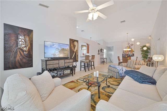 2600 Marshcreek LN 201, Naples, FL 34119