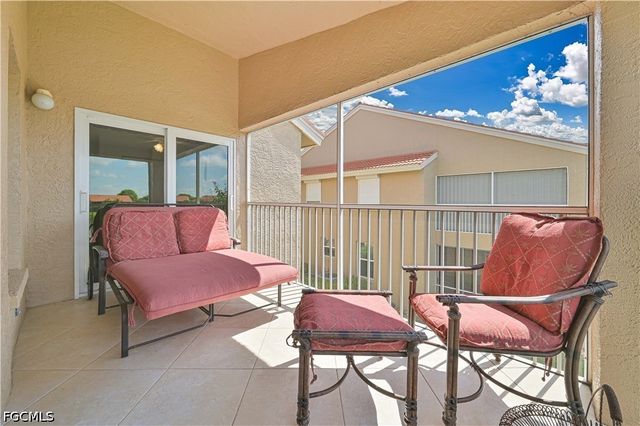 2600 Marshcreek LN 201, Naples, FL 34119