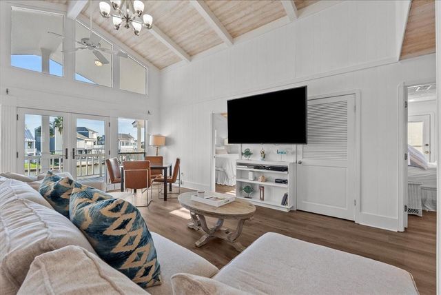 3423 Christmas Tree Point Road, Galveston, TX 77554