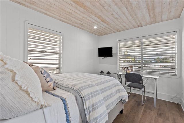 3423 Christmas Tree Point Road, Galveston, TX 77554