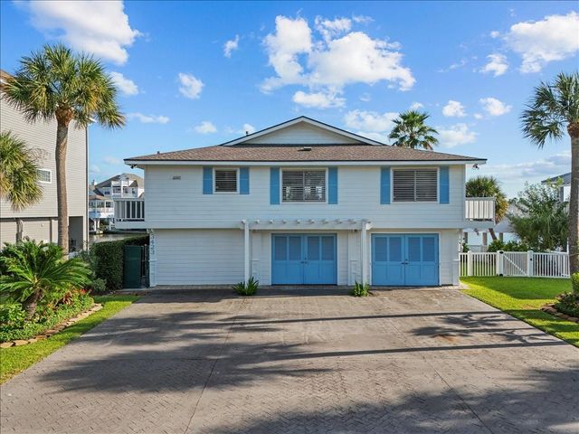 3423 Christmas Tree Point Road, Galveston, TX 77554