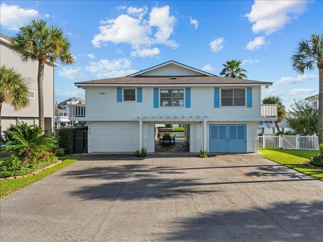 3423 Christmas Tree Point Road, Galveston, TX 77554