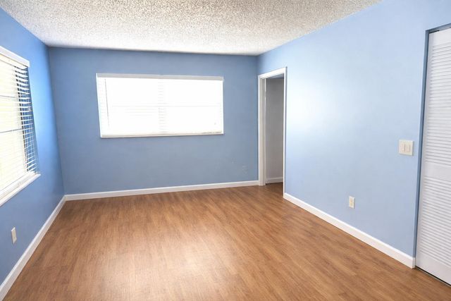 234 Lake Meryl Drive, West Palm Beach, FL 33411