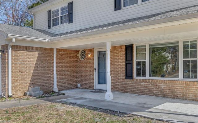 3332 King Richard CT, Virginia Beach, VA 23452