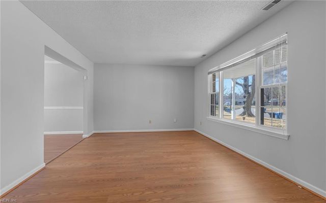 3332 King Richard CT, Virginia Beach, VA 23452