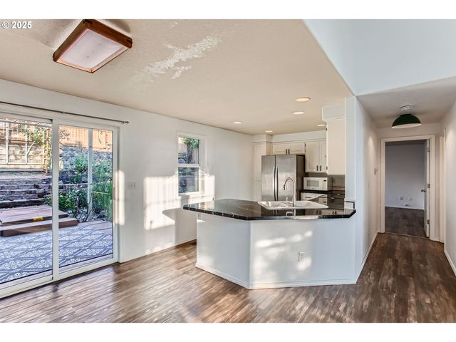 23224 Sw ORCHARD HEIGHTS Pl, Sherwood, OR 97140