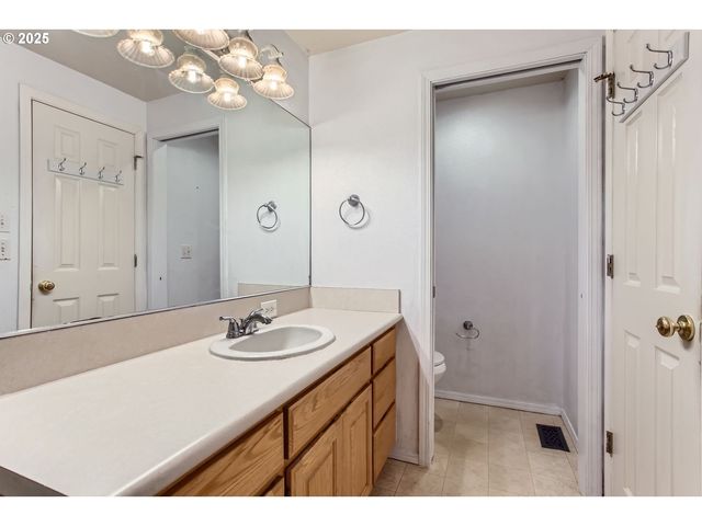 23224 Sw ORCHARD HEIGHTS Pl, Sherwood, OR 97140