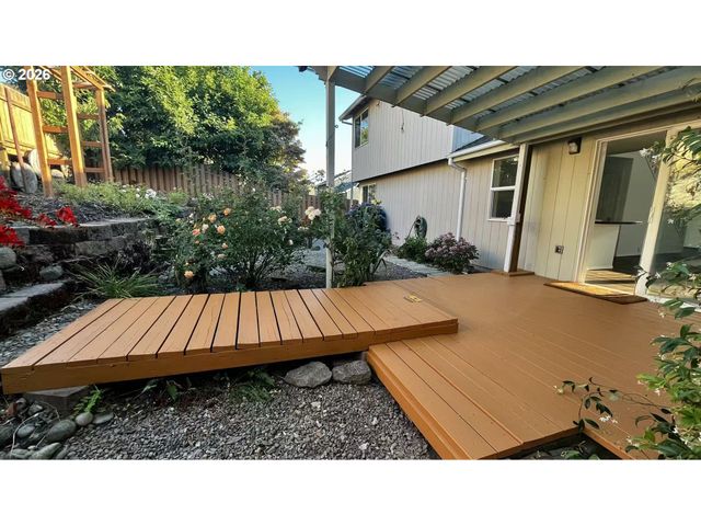 23224 Sw ORCHARD HEIGHTS Pl, Sherwood, OR 97140