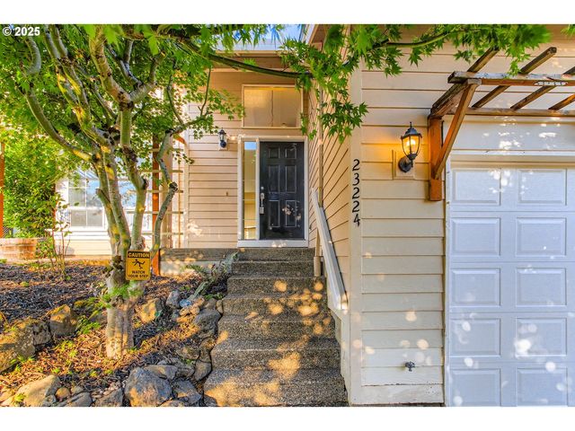 23224 Sw ORCHARD HEIGHTS Pl, Sherwood, OR 97140