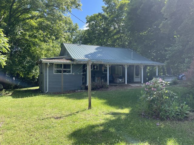 140 Spivey Ln, Gainesboro, TN 38562